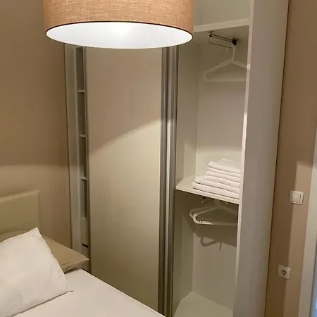 Home Apartments Διαμέρισμα